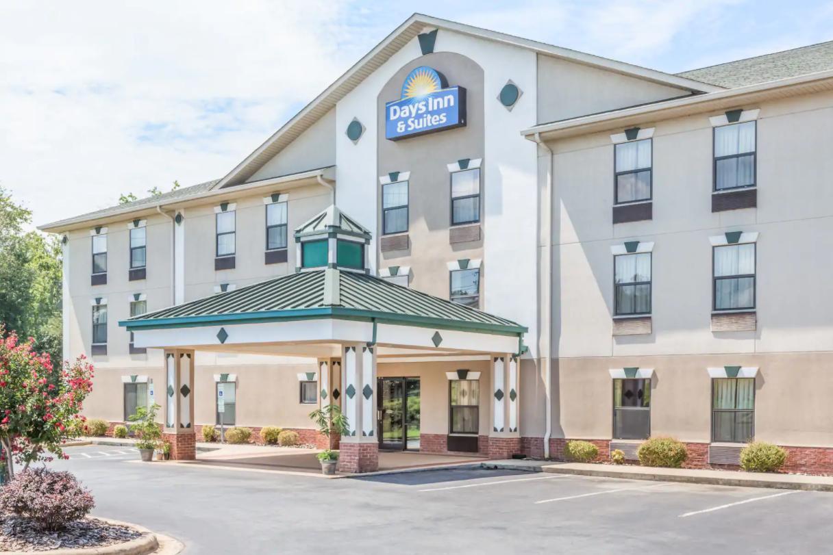 Super 8 By Wyndham Morganton Hotel Eksteriør billede